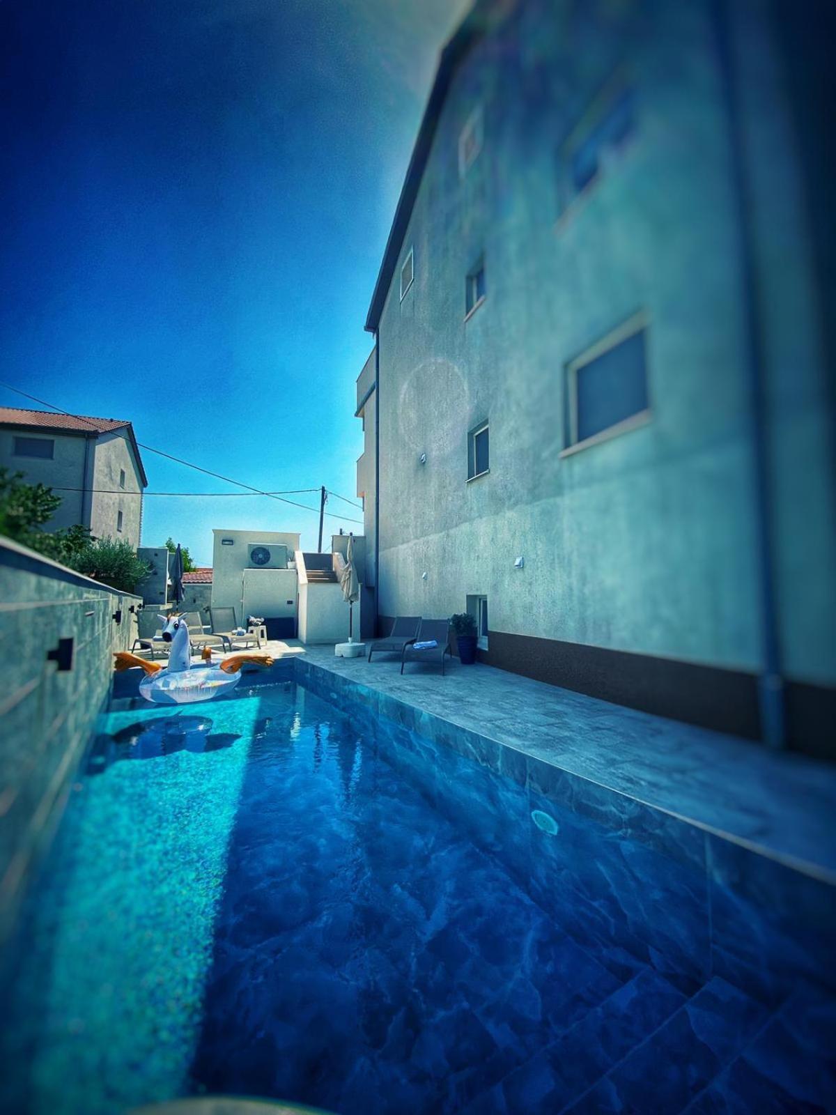 Apartment Villa Rina- Heated Salt Water Pool Kaštela Chambre photo